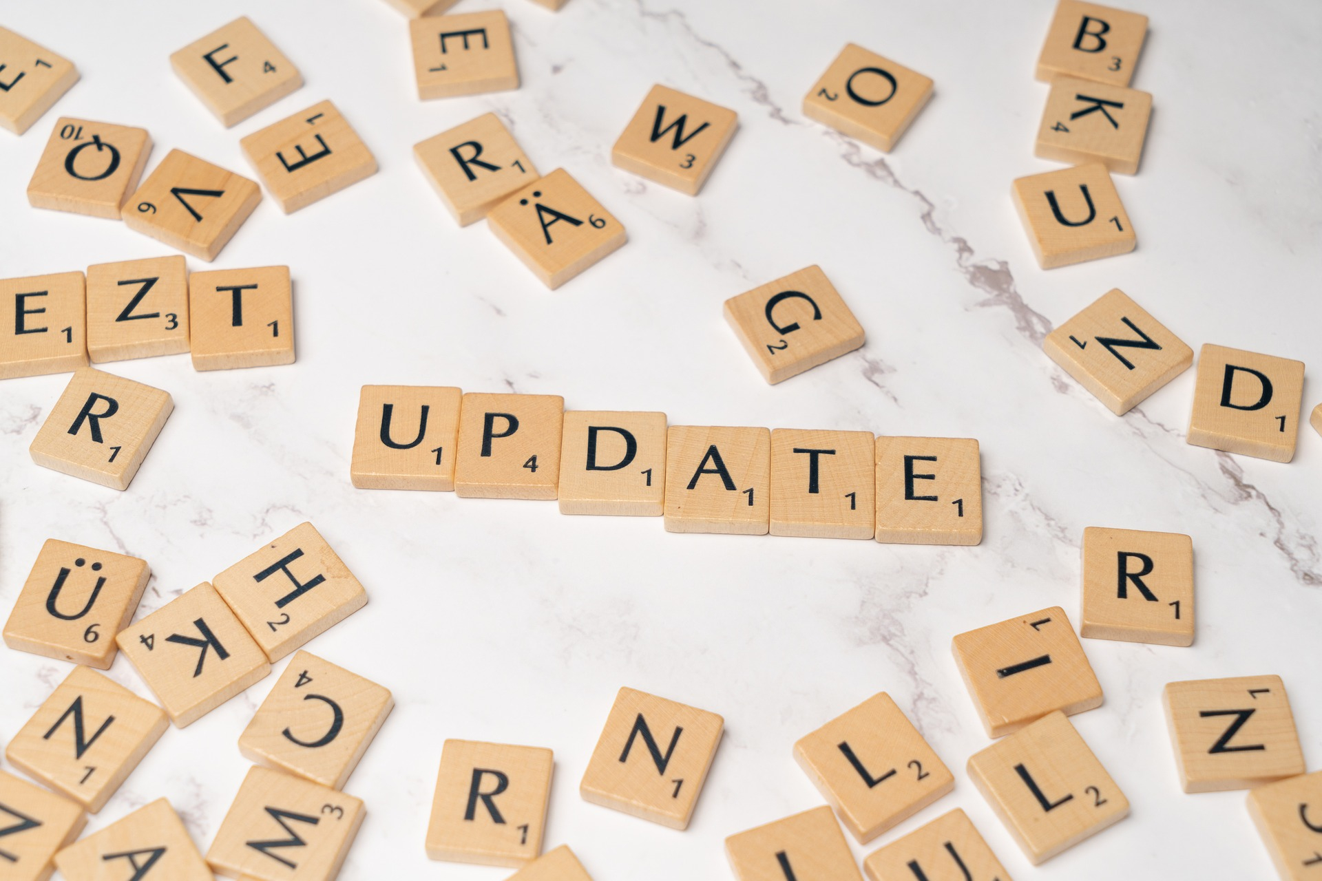 Wort Update aus Scrabblesteinen